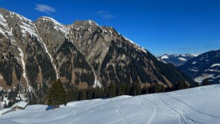 Feutersoey - Blattipass Rando 2025