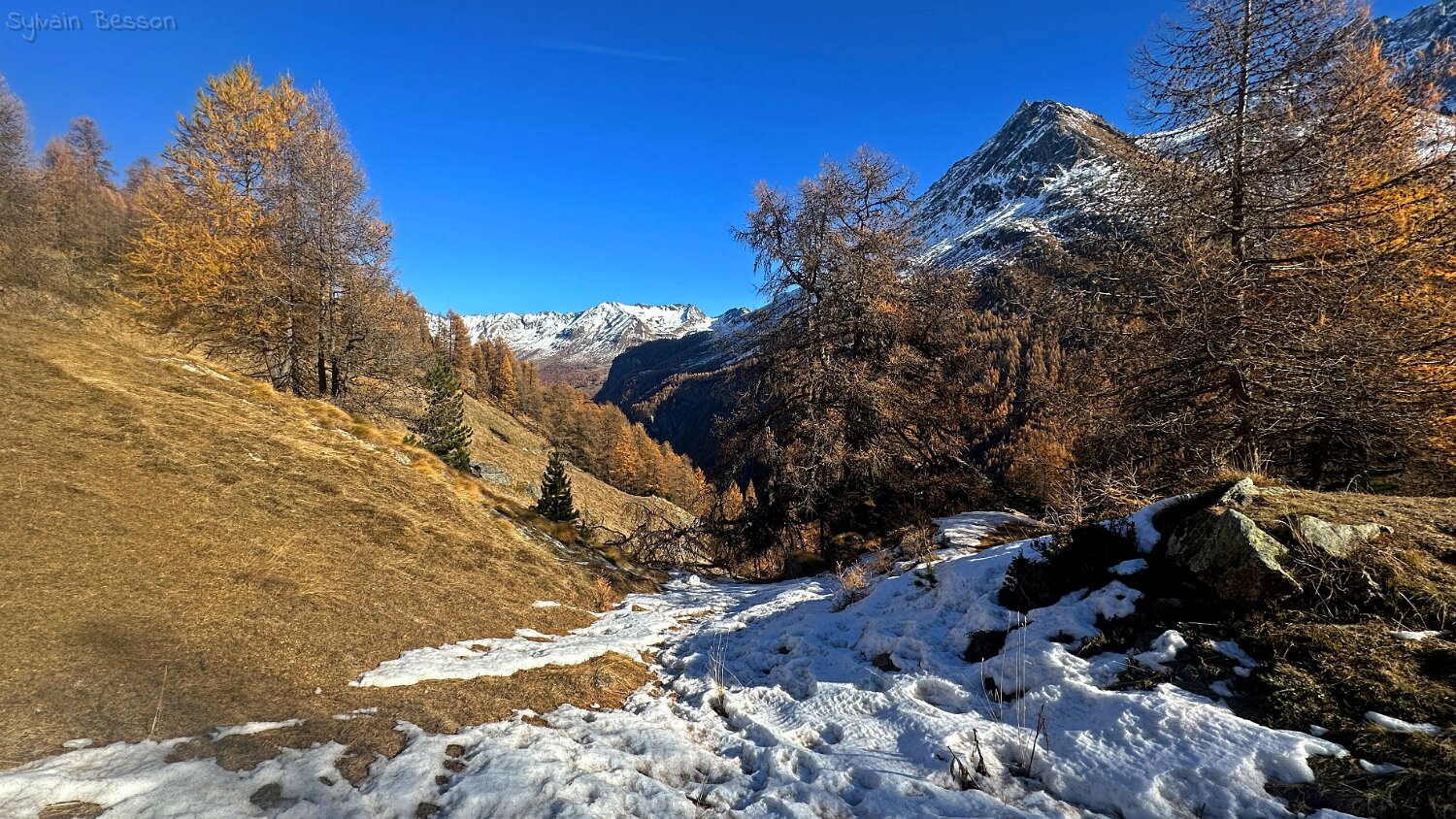 Le Lac Bleu 2091 m - Val d'Arolla Rando 2025