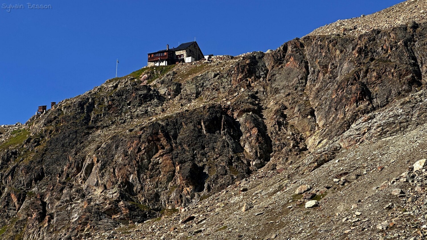 Cabane des Aiguilles Rouges 2809 m Rando 2025