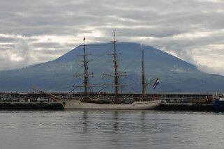 Horta - Pico 2351 m - Faial Açores 2004