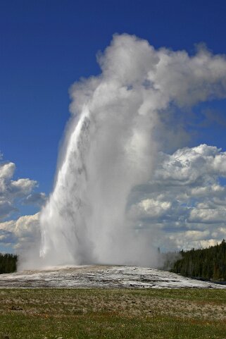 Old Faithful - Yellowstone National Park - Wyoming Etats-Unis 2005