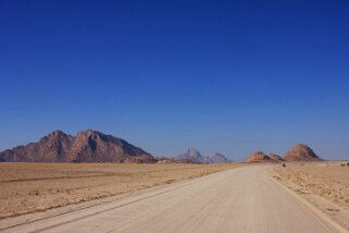 Piste pour le Brandberg Namibie 2010