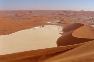 Sossusvlei - Désert du Namibe Namibie 2010