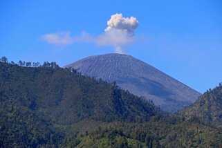 Parc national de Bromo-Tengger-Semeru - Semeru 3676 m Indonésie 2017