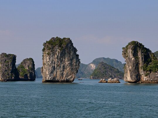 Dao Cat Bà - Lan Ha Vietnam