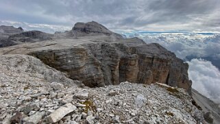 Massif du Sella - Sas Pordoi 2950 m Dolomites 2022