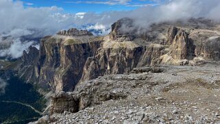 Massif du Sella - Sas Pordoi 2950 m Dolomites 2022