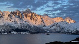 Austnesfjorden - Lofoten Lofoten 2024