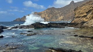 Piscina natural Fajã de Água null