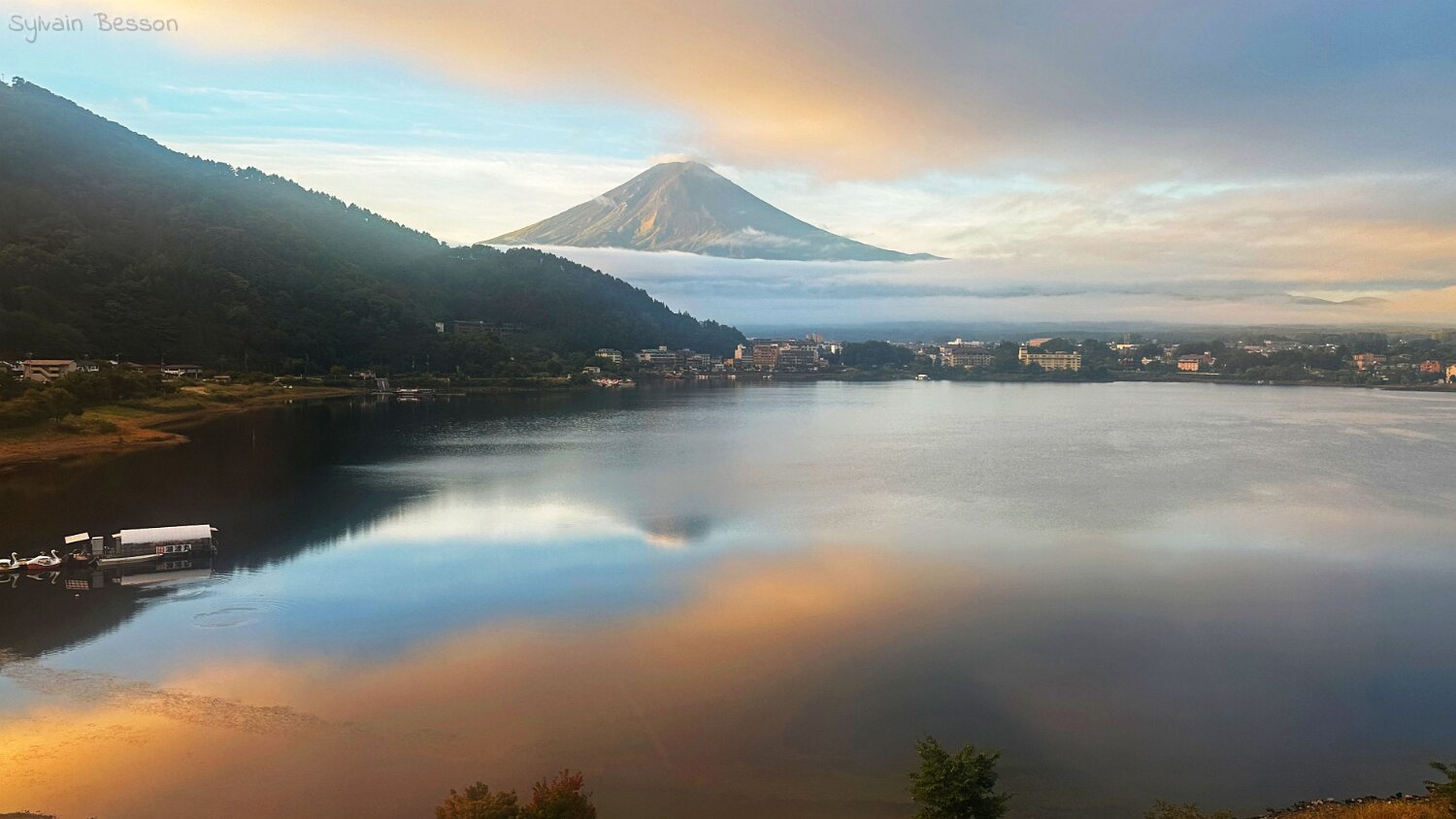 Lac Kawaguchi - Fujikawaguchiko - Mont Fuji 3776 m Japon 2025