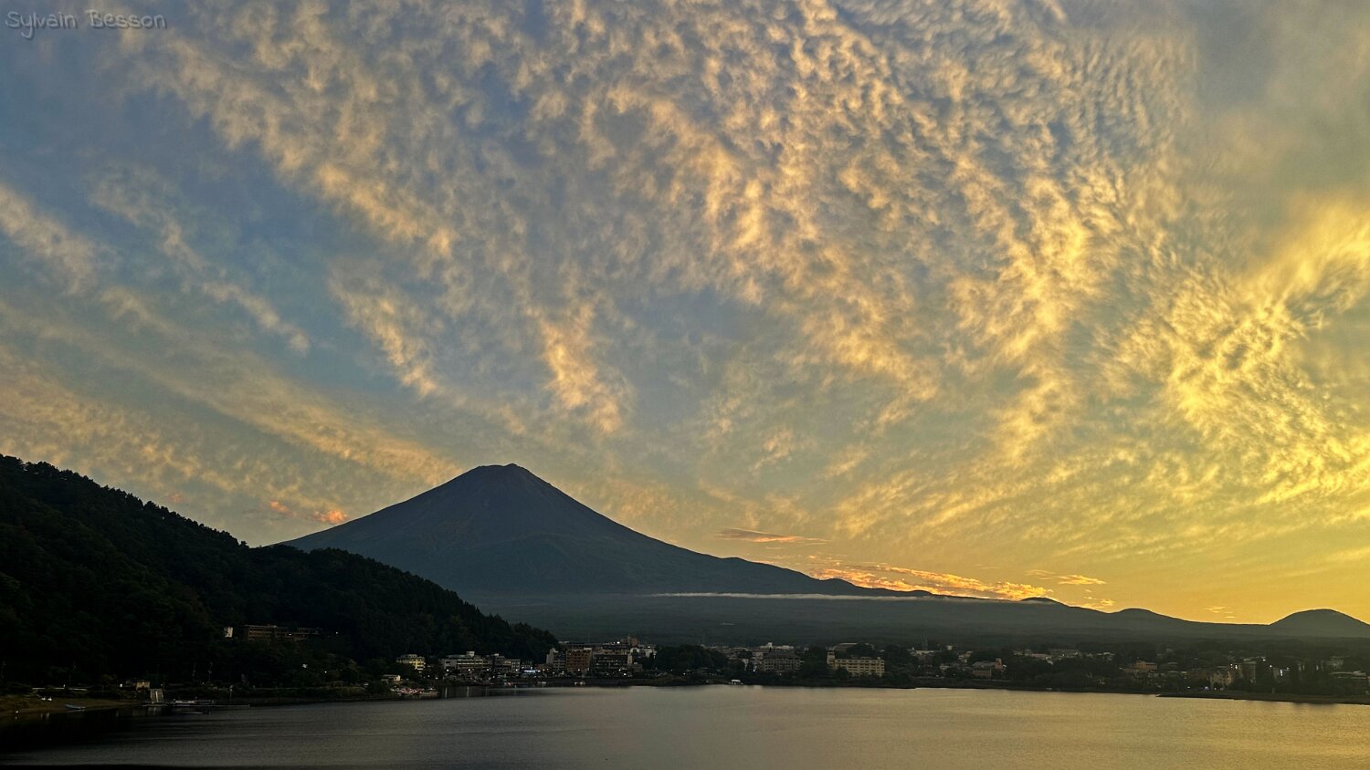 Lac Kawaguchi - Fujikawaguchiko - Mont Fuji 3776 m Japon 2025