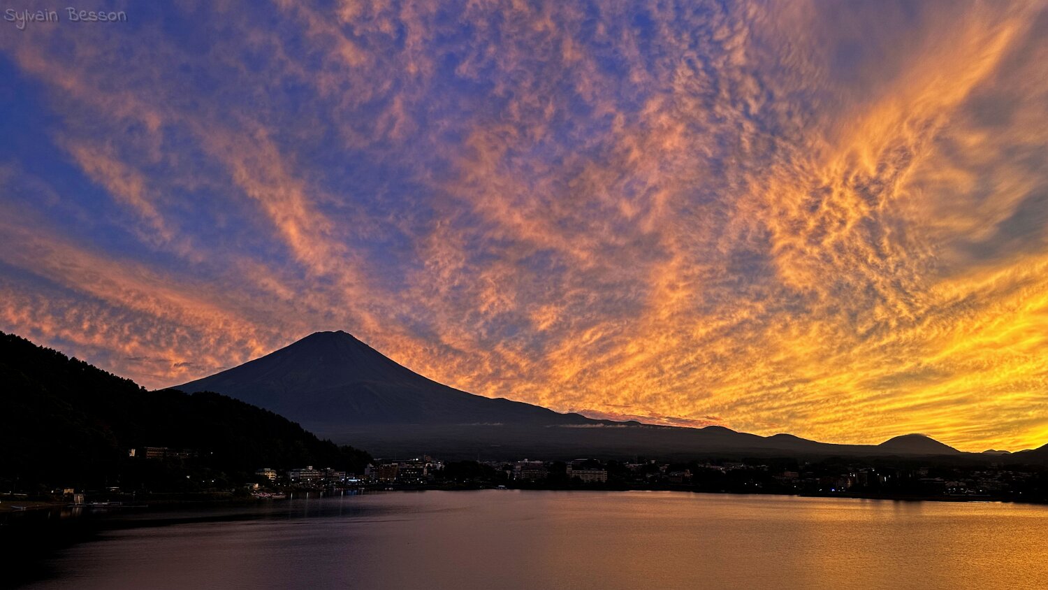 Lac Kawaguchi - Fujikawaguchiko - Mont Fuji 3776 m Japon 2025